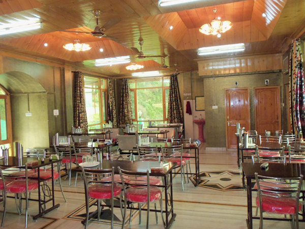Hotel Lotus Rajagrh Himachal Pradesh Traditionally Styled Restaurant